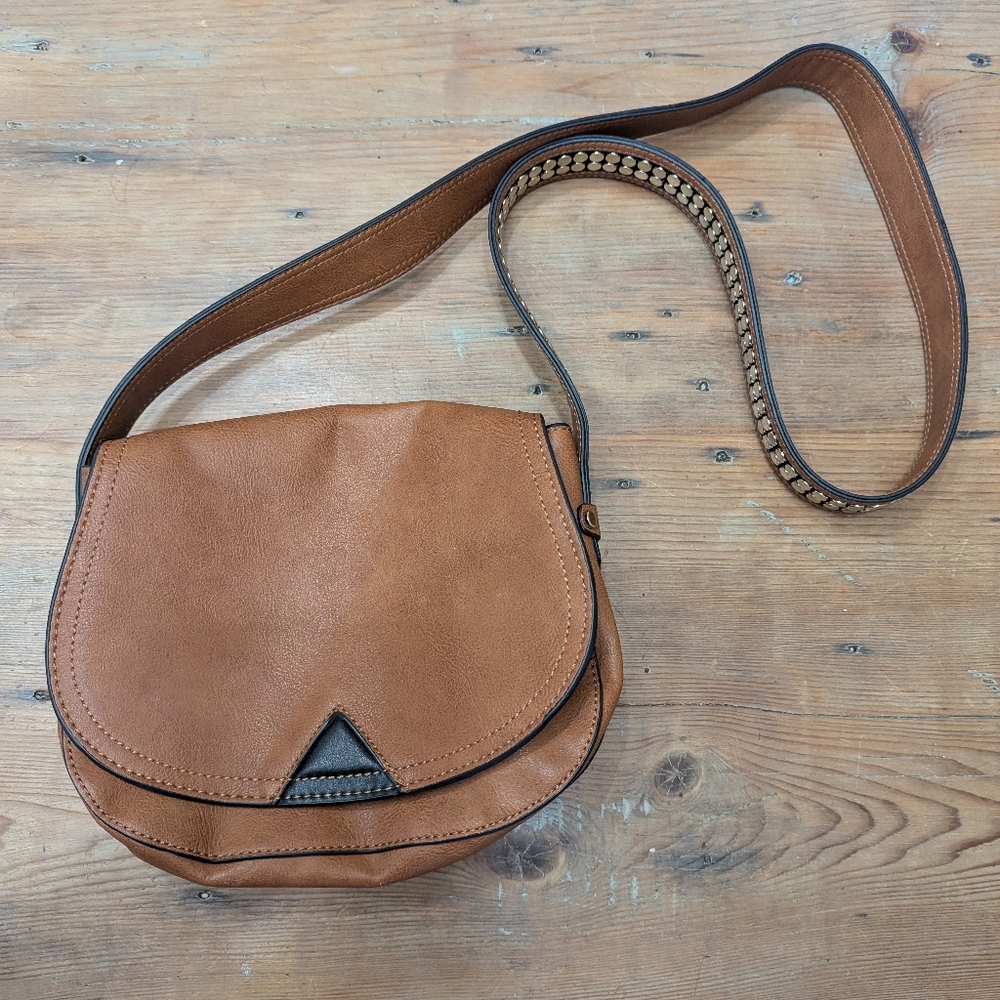 NWOT Steve Madden Crossbody Satchel Purse Color Whiskey Brass Studs On Strap